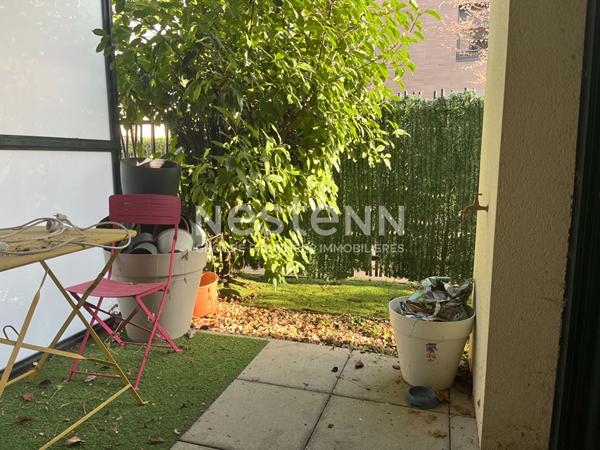 Villefranche Sur Saône - T2 résidence 2019 - parfait état - 1 extérieur - 1 parking - au calme