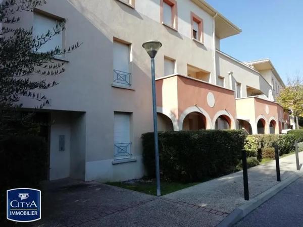 Appartement à louer 2 pièces 41.88m² Marguerittes (30320)