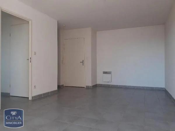 Appartement à louer 2 pièces 41.88m² Marguerittes (30320)