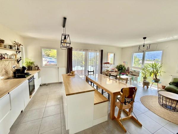 🌄 Appartement contemporain avec terrasse vue montagnes – Saint-Jeoire-Prieuré