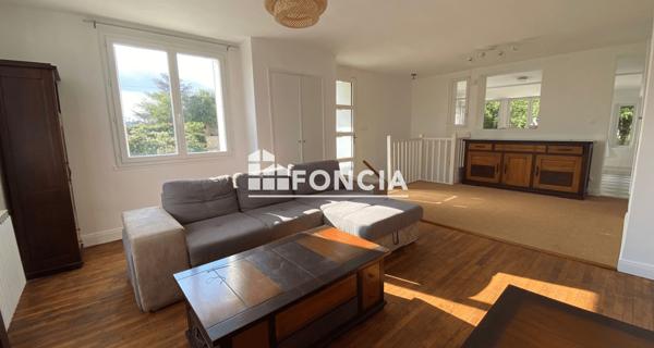 Location Appartement meublé 4 pièces 110 m² - Migné-auxances 86440
