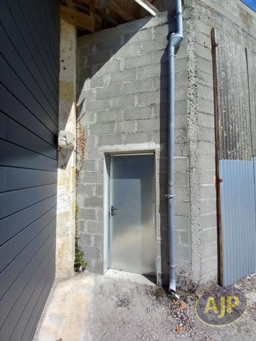 Location parking Gaillan En Medoc : 490 € - AJP Lesparre Immobilier