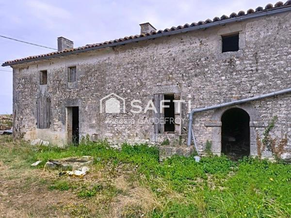 CORPS DE FERME A RENOVER EN TOTALITE