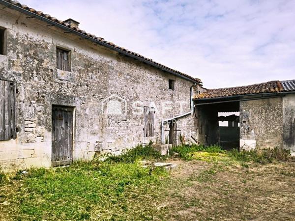CORPS DE FERME A RENOVER EN TOTALITE