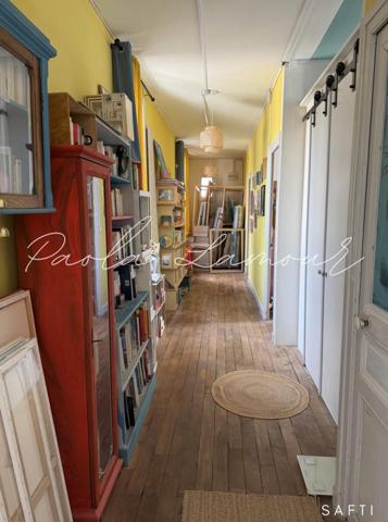 Cadre verdoyant et paisible pour cette charmante maison