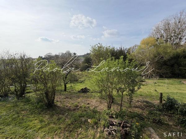 Cadre verdoyant et paisible pour cette charmante maison