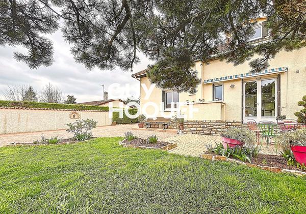 Villa 4 Chs + Double Garage et Carport - 71680 CRECHES SUR SAONE