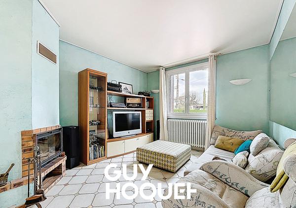 Villa 4 Chs + Double Garage et Carport - 71680 CRECHES SUR SAONE