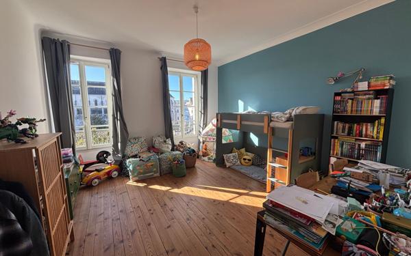 Appartement à vendre    4 pièces • 115 m2 Pau