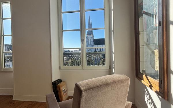 Appartement à vendre    4 pièces • 115 m2 Pau