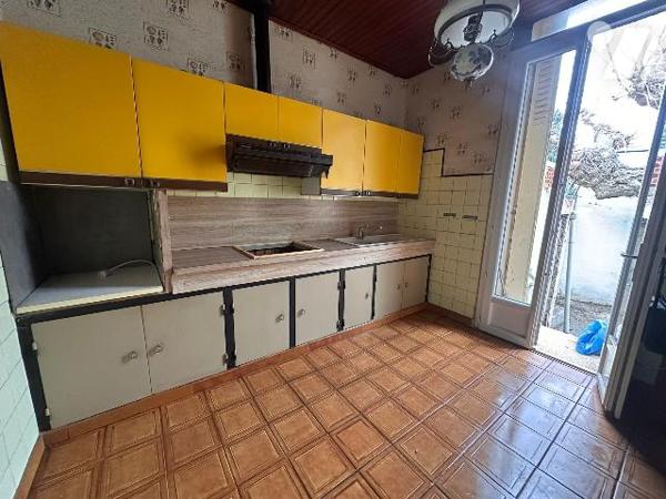 Maison 5 pièces – 3 chambres – 100 m² – Rue de Grézans, Nîmes