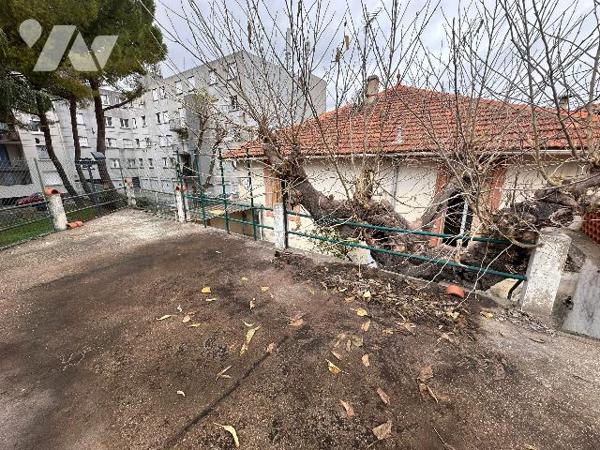 Maison 5 pièces – 3 chambres – 100 m² – Rue de Grézans, Nîmes