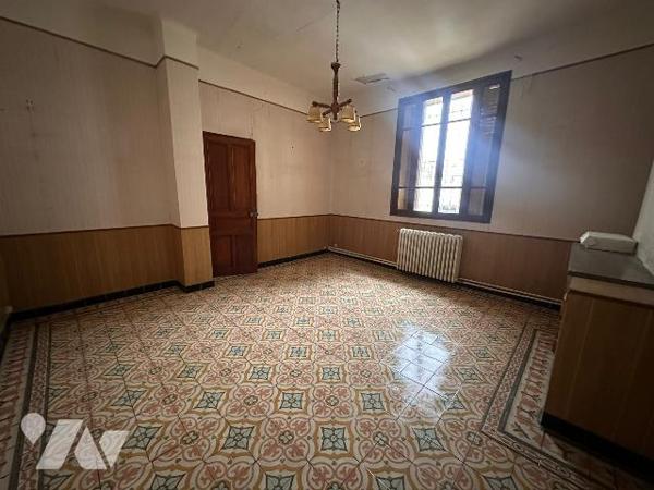 Maison 5 pièces – 3 chambres – 100 m² – Rue de Grézans, Nîmes