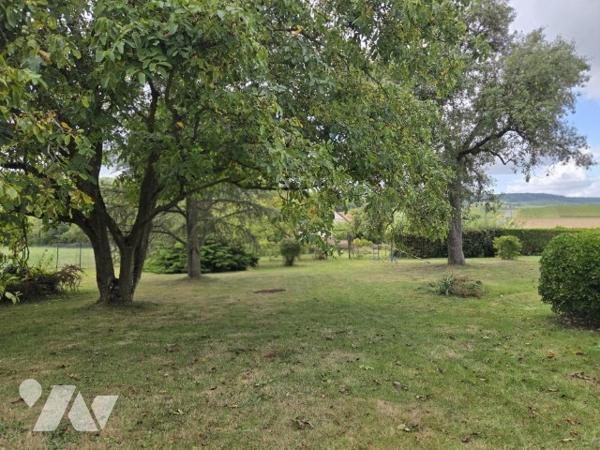 EXCLUSIVITE- A VENDRE à SERMIERS - Terrain à bâtir de 2572 m2 avec dépendances et (maison à démolir)