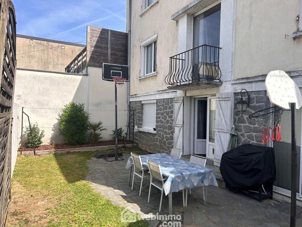 Maison 196 m² à Cholet 49300