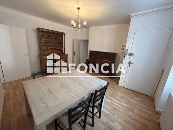 Location Appartement 2 pièces 61.07 m² - 10 PLACE DU RALLIEMENT Angers 49000