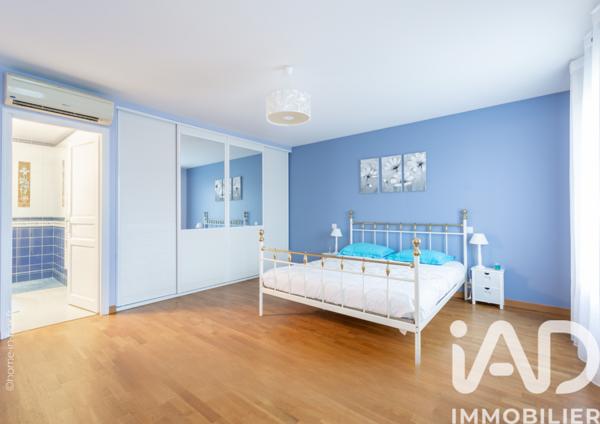 Maison à vendre 15 pièces 740 m² Magny-le-Hongre