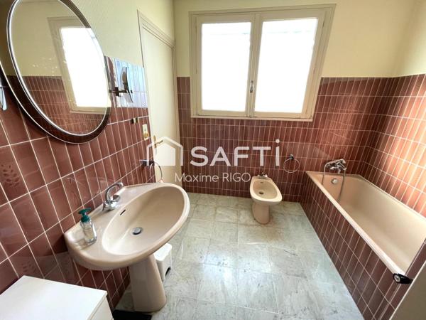 Maison 5 pièces 131 m² avec local commercial