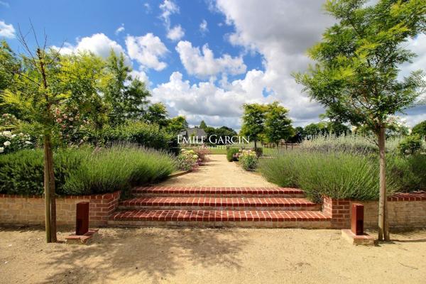Propriété Normande - Deauville - 3,5 Hectares - Dépendances- Paddocks