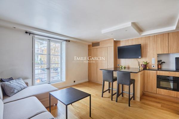A vendre - appartement  - 32 m² - Paris - 75007 - Saint Thomas d'Aquin