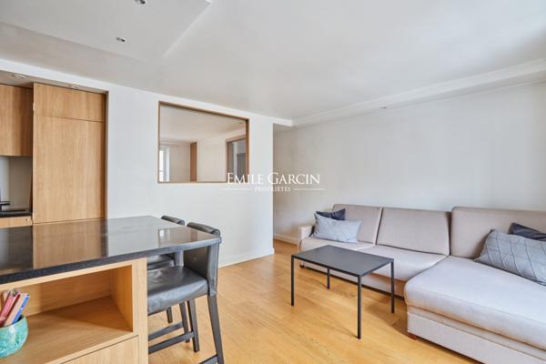 A vendre - appartement  - 32 m² - Paris - 75007 - Saint Thomas d'Aquin