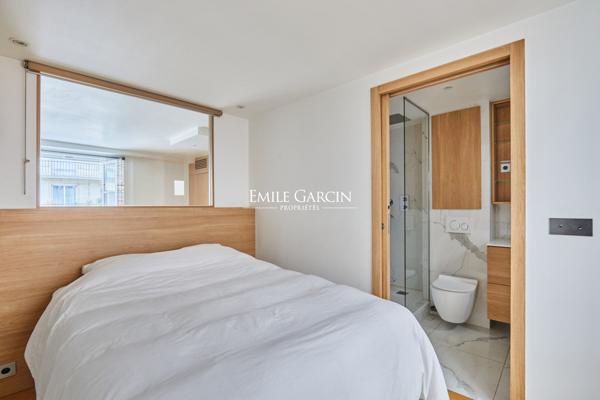 A vendre - appartement  - 32 m² - Paris - 75007 - Saint Thomas d'Aquin