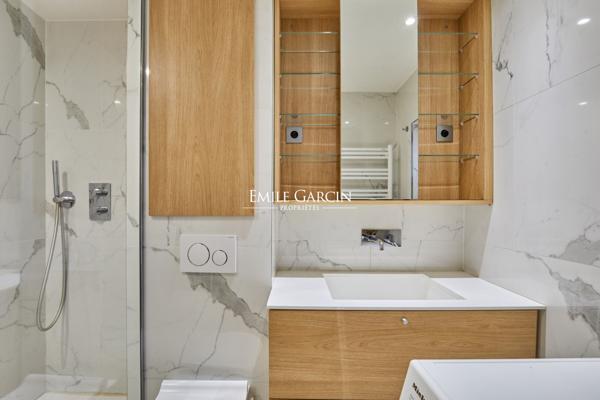 A vendre - appartement  - 32 m² - Paris - 75007 - Saint Thomas d'Aquin