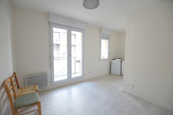 Appartement Orleans 1 pièce(s) 19 m2 - CAVE et BALCON