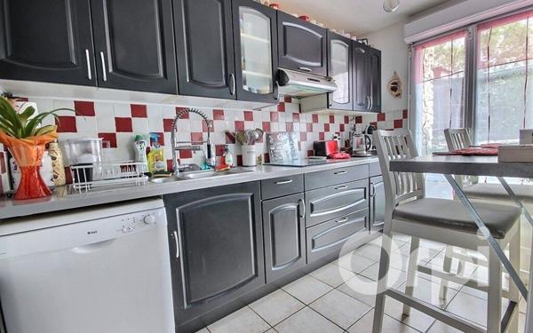 Appartement à vendre    3 pièces • 64,04 m2 Trappes