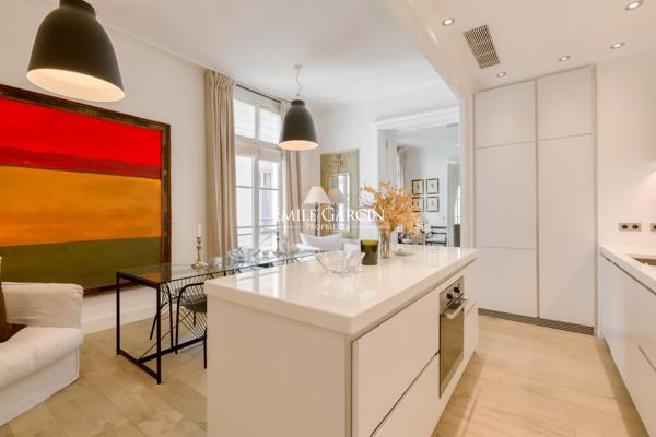 A vendre - appartement d'exception - 112 m²  + 19 m²  - Paris 75006 - Carré des Antiquaires