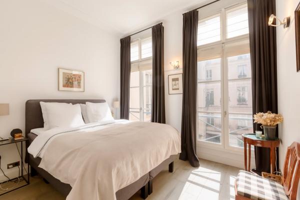 A vendre - appartement d'exception - 112 m²  + 19 m²  - Paris 75006 - Carré des Antiquaires