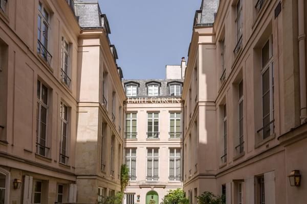 A vendre - appartement d'exception - 112 m²  + 19 m²  - Paris 75006 - Carré des Antiquaires