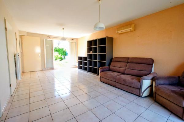 Maison
         4 pièces
        - 82 m² 319 000 € *