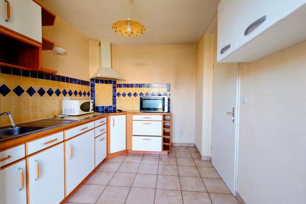 Maison
         4 pièces
        - 82 m² 319 000 € *