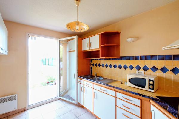 Maison
         4 pièces
        - 82 m² 319 000 € *