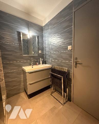 APPARTEMENT 94M² 3 CHAMBRES à  RILLEUX LA PAPE