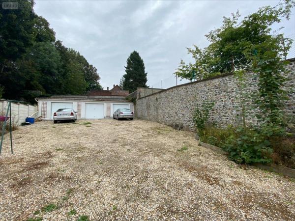 Immeuble à vendre à Beaumont-le-Roger dans l'Eure (27170), ref : 27046-1017258