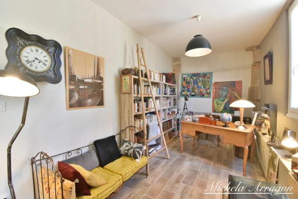 VILLENEUVE-SUR-LOT – PROPRIÉTÉ EN PIERRE AVEC PIGEONNIER, PARC DE PLUS DE 5 600 M² ET PISCINE