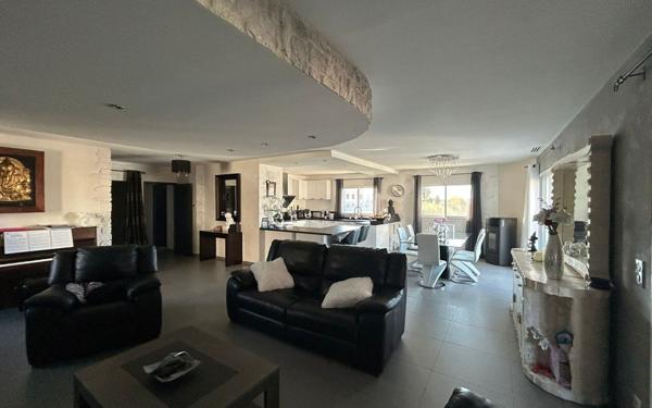 Maison à vendre    6 pièces •  Frontignan