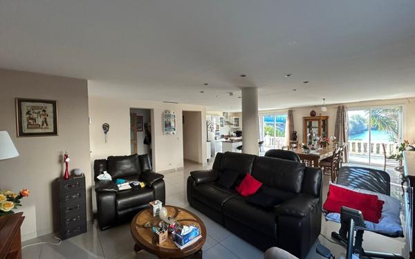 Maison à vendre    6 pièces •  Frontignan