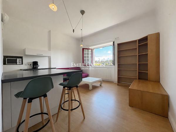 À vendre - Appartement -Saint-Jean-de-Luz  centre - proche plage - stationnement