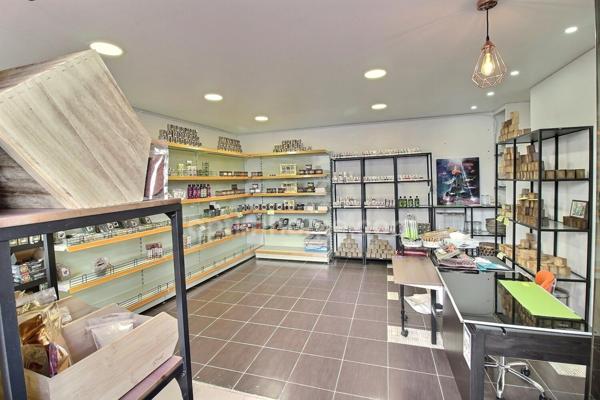 Murs boutique de 33 m2 à vendre à POISSY (78)