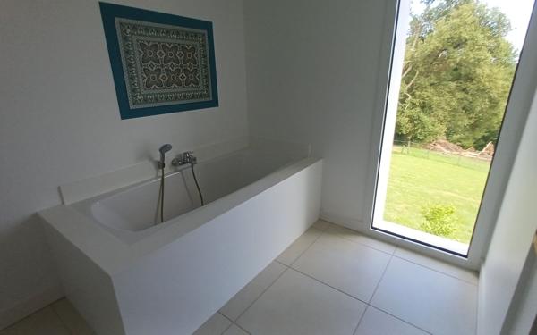 Maison à louer    4 pièces • 195,37 m2 Arbonne