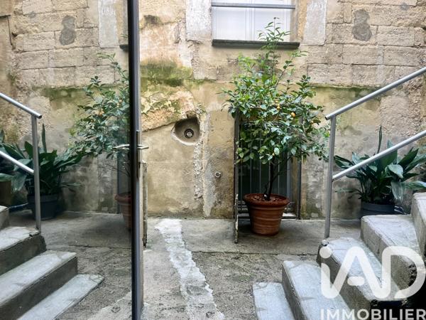 Murs commerciaux  à vendre 77 m² Uzès
