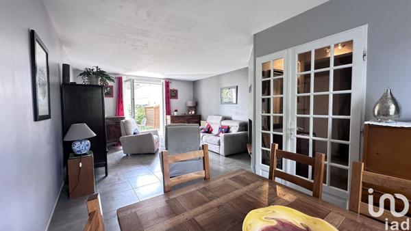 Maison 5 pièces de 120 m² à Élancourt (78990)