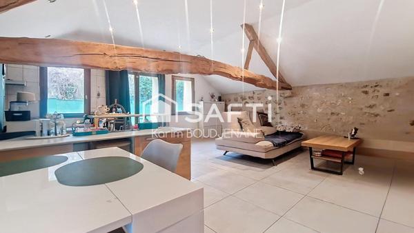 Grande pièce à vivre, 2 chambres, jardin, parkings