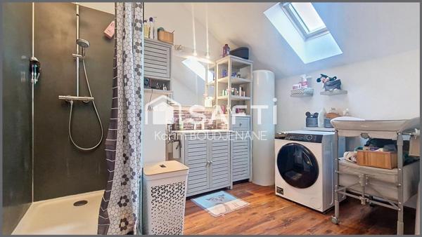 Grande pièce à vivre, 2 chambres, jardin, parkings