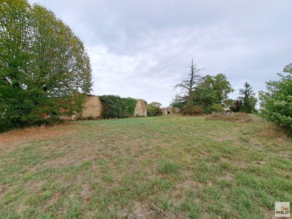 Terrain à vendre à Saint-Maigrin