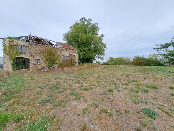 Terrain à vendre à Saint-Maigrin