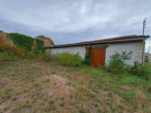 Terrain à vendre à Saint-Maigrin